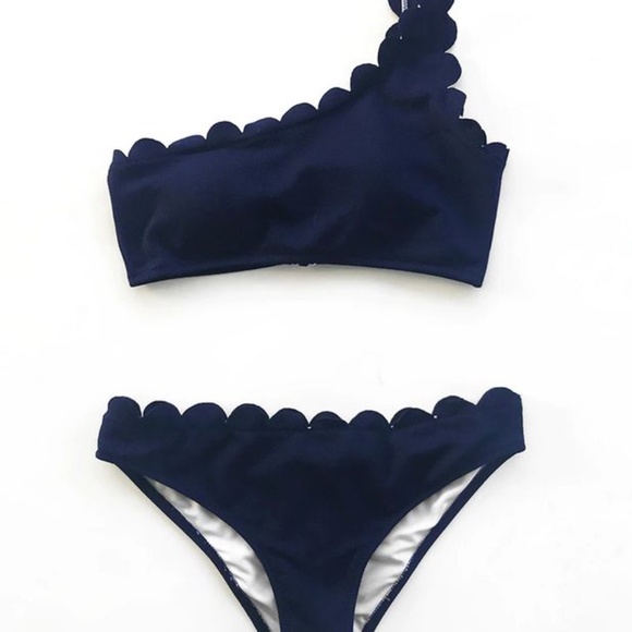 Swinsuit - M - NEW - Picture 2 of 4